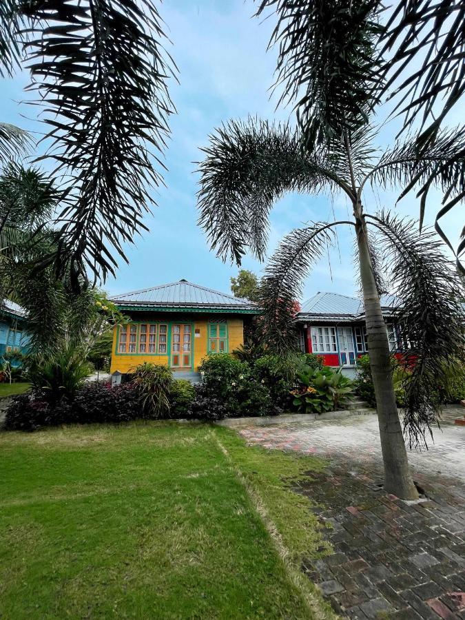 Rock And Wreck Dive Resort Tanjungbinga Екстер'єр фото